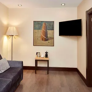 nh-barcelona-eixample.topbarcelonahotels.com/
